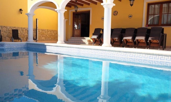 Villalonga Villa | Villa La Corona Amarilla - 5 bedroom villa with private pool