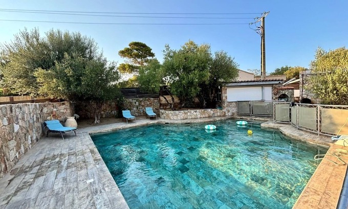 Monticello House | Villa La Crique - Piscine, vue montagne, climatisation