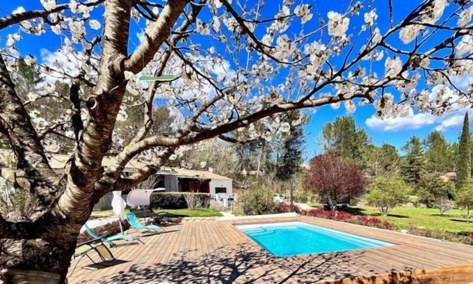 Saint-Maximin-la-Sainte-Baume Villa | Villa LA Saint Jean Piscine Climatisee Calme