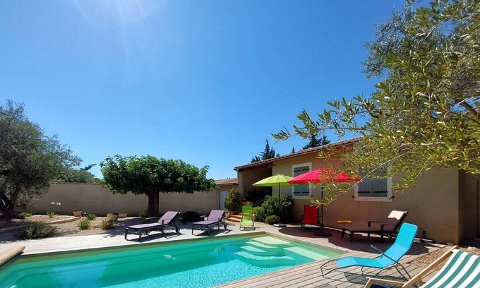 Lagnes Villa | Villa Lagnes, 4 bedrooms, 8 persons