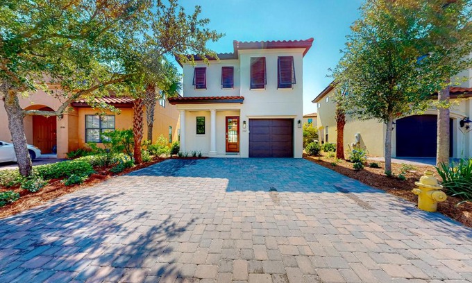 Villa Lago House | Villa Lago Seaside Sanctuary