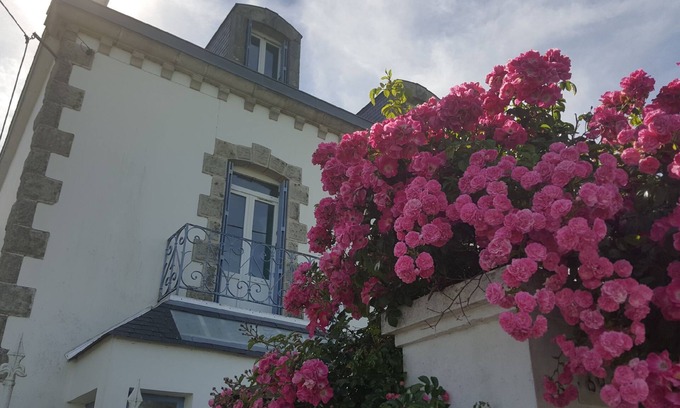 Le Pouldu Villa | Villa L’Amiral - 5 mins walk from the beaches