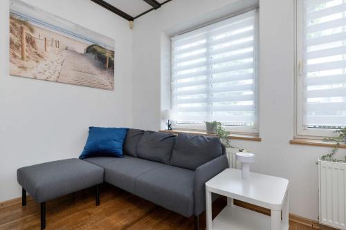 Karlikowo House | Villa Lana 6 bedrooms with Parking and Terrace near the Beach in Sopot by Noclegi Renters