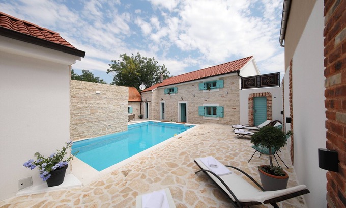 Donje Rastane Villa | Villa Lapis Zadar Villas
