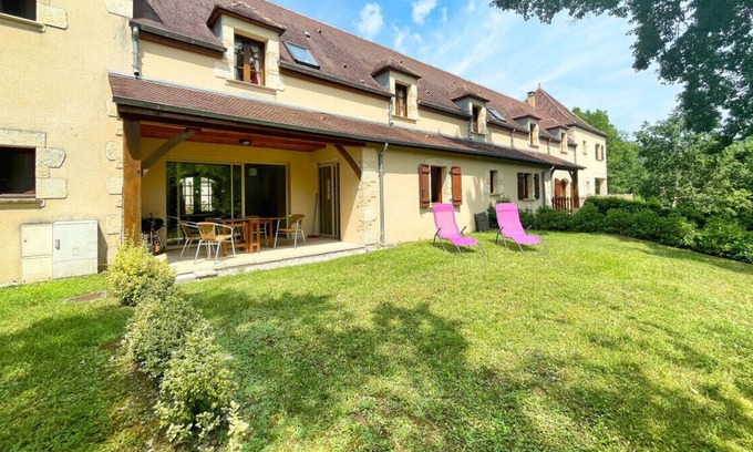 Brantome-en-Perigord Villa | Villa lavender. Close to the village of Brantome.