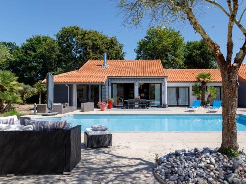 Pornic Villa | Villa Le Grand Large by Interhome