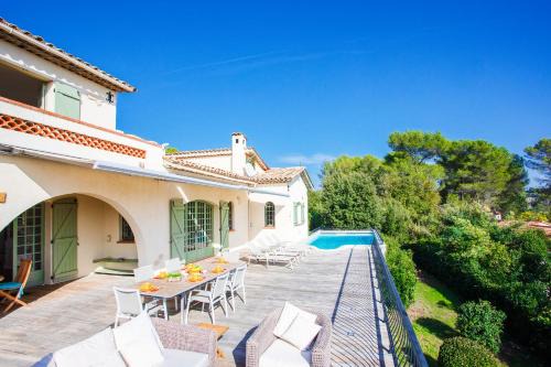 Roquefort-les-Pins Villa | Villa Les Feuillets VI4250 by Riviera Holiday Hom