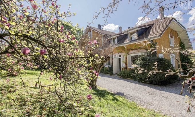 Viviers-du-Lac House | Villa LES Sources - LE Viviers-du-lac