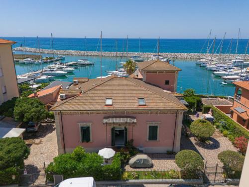 San Vincenzo House | Villa Liberty Rosa