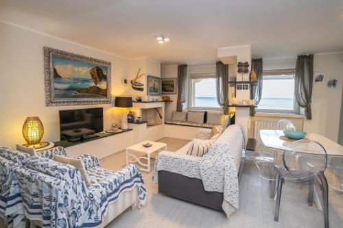 Varigotti House | Villa Liliana - Ancora - Esclusivo con Accesso Diretto alla Spiaggia