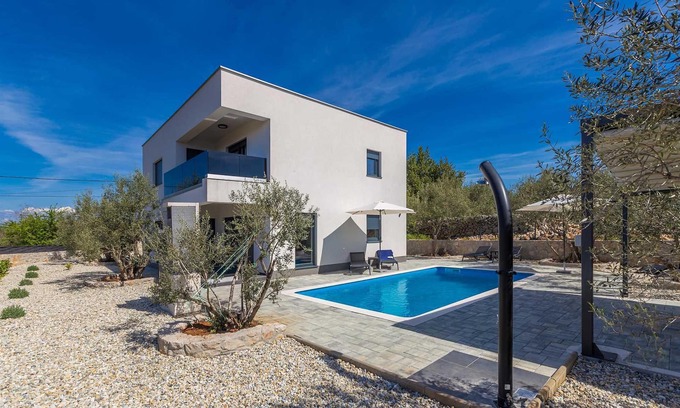 Milohnici Villa | Villa LIO with private pool