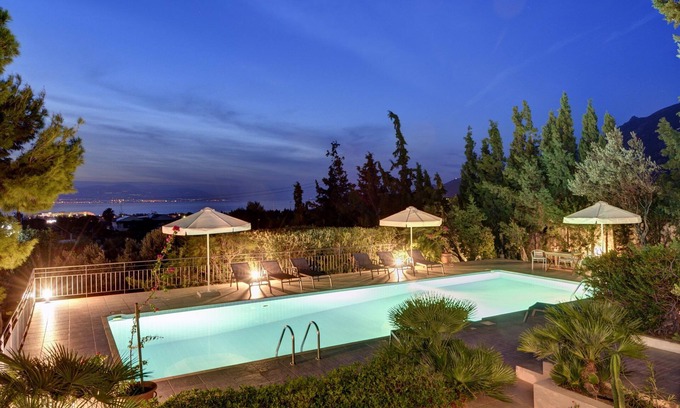 Loutraki Villa | Villa Loutraki Sunset in Loutraki Corinth