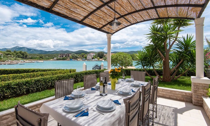 Loviste Villa | Villa Loviste Paradise