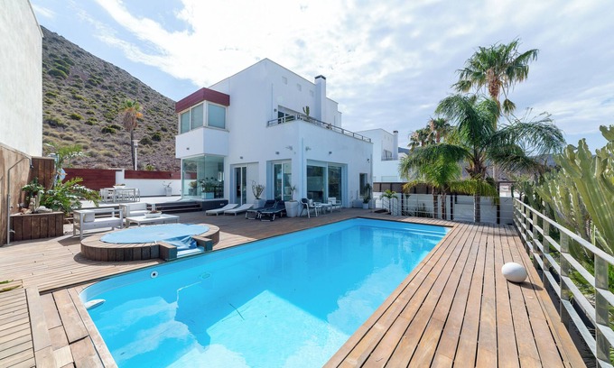 San Jose Villa | Villa 'Lux' with Sea Views, Wi-Fi and Air Conditioning