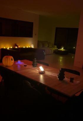 Villetelle Villa | Villa luxueuse Halloween