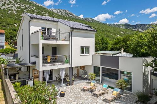 Tribalj Villa | Villa Manea