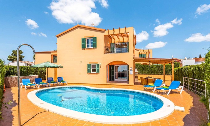 Serpentona Villa | Villa Marcolis Mar - Charming Vacation Villa near the Famous Queen of Bays