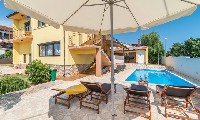 Skatari Villa | Villa Maredi with outdoor summer kitchen