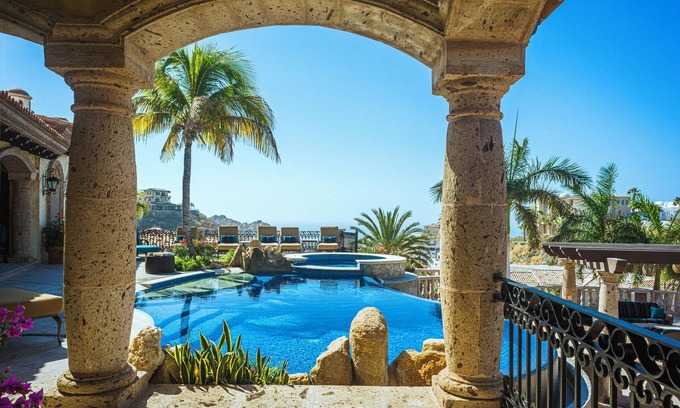 Pedregal House | Villa Maria! "Days begin with ocean breezes and end with candlelight and calm"