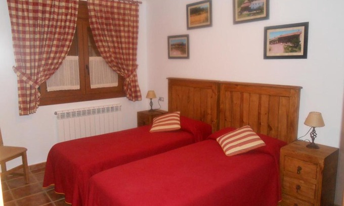 La Virgen de la Vega Apartment | Villa Maria