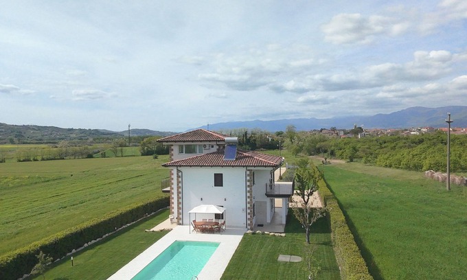 Amorosi Villa | Villa Mariarosaria- Country House with Pool