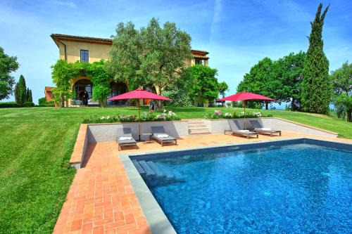 Cerreto Guidi Villa | Villa Marliana by PosarelliVillas