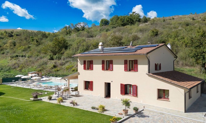Montaione Villa | Villa Maro, country villa with Pool, A/C, WiFi