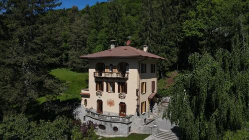 Lanzo d'Intelvi House | Villa Martegani Como