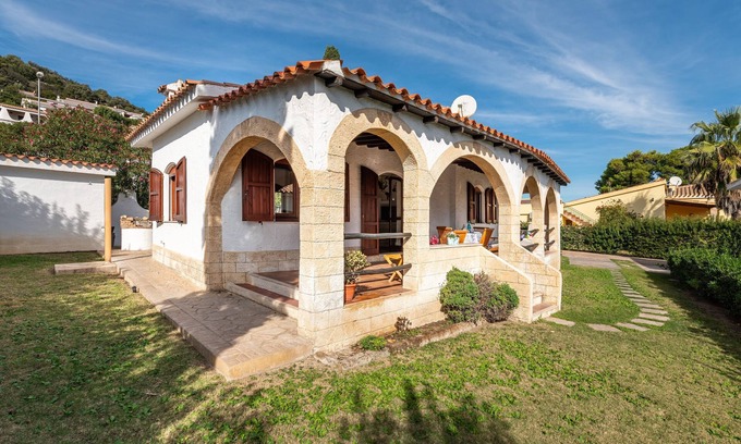 Costa Rei Villa | Villa "Mercede" near the beach with Wi-Fi, terrace and garden