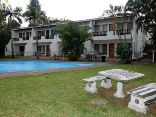 St. Lucia Apartment | Villa Mia 9, St Lucia Self-catering unit in Popular tourist town near beaches