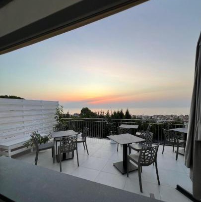 Santa Domenica Bed & Breakfast | Villa Mimosa Florital - Free Private Parking On site & in Tropea