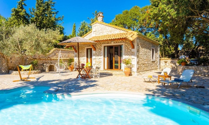Ieromonachos Villa | Villa Nionios - One Bedroom Villa, Sleeps 3