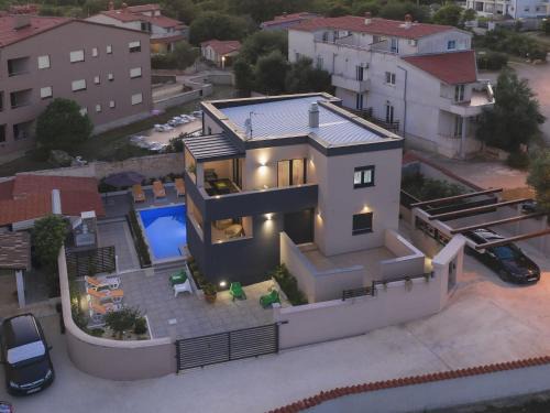 Liznjan Villa | Villa Noemi by Interhome