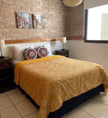 Zona 13 Hotel | Villa Nola