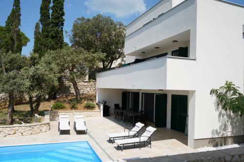 Suha Punta Villa | Villa Novak