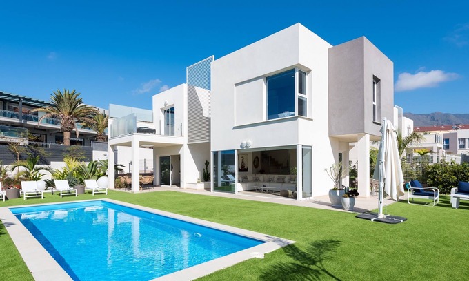 Playa Paraiso Villa | Villa "Oasis Buddha Garden" with Mountain & Sea Views, Pool, Wi-Fi, Balcony, Garden & Terrace; Parking Available
