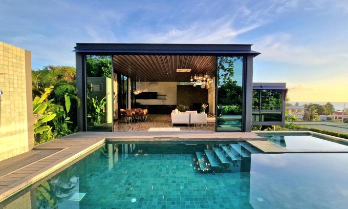 Choeng Mon Villa | Villa Obsidian, sea view and walk to Choeng Mon beach