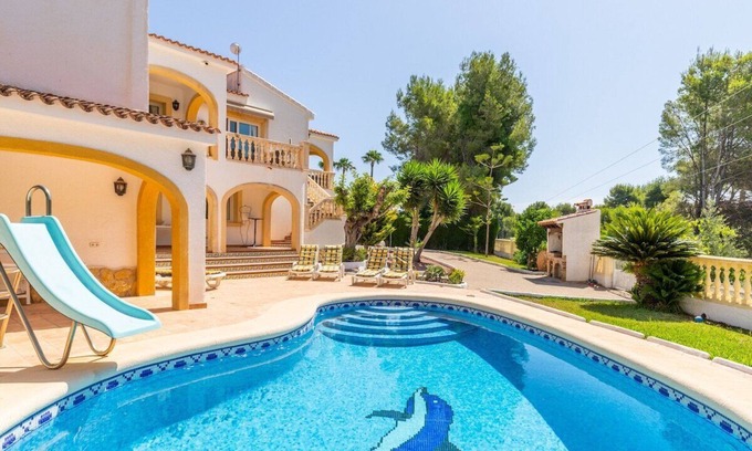 Pinar del Advocat Villa | Villa 'Olivo Moraira' with Private Pool, Wi-Fi and Air Conditioning