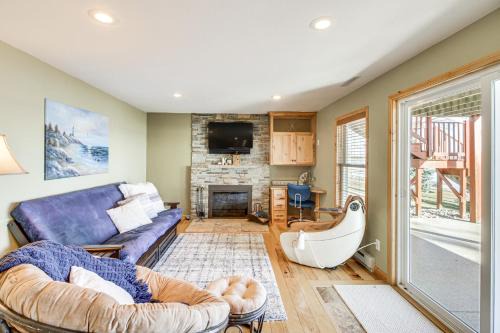 Alexandria Apartment | Villa on Lake Darling Fire Pit, Kayaks and Dock!