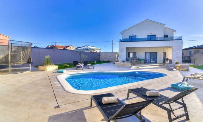 Novi Vinodolski Villa | Villa ONE by aneo travel