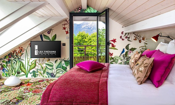 Annecy Villa | Villa overlooking Lake Annecy