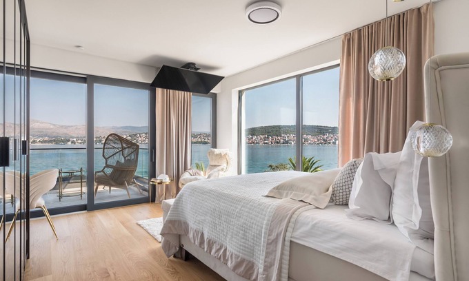 Okrug Villa | Villa Palace Al Nera Luxurius at sea with 2 swimming pools saunas