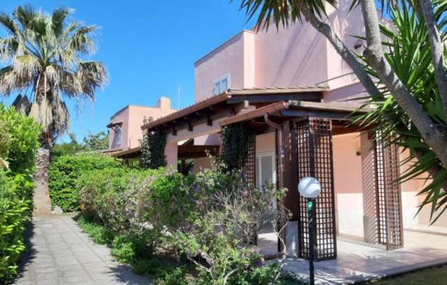 Campomarino di Maruggio House | Villa Paradise