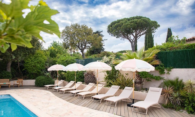 Gassin Villa | Villa Pastel at the gates of Saint Tropez in a 12 travellers 6 bedrooms estate