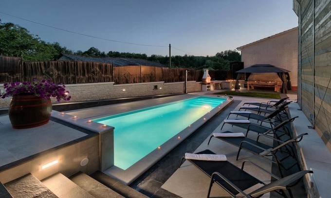 Pazin House | Villa Patrick, private pool, 10 people, free WiFi