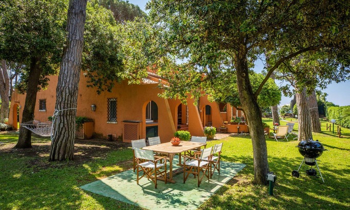 Latina Lido House | Villa Piccola Duna facing the sea exclusive direct access to the 50m beach