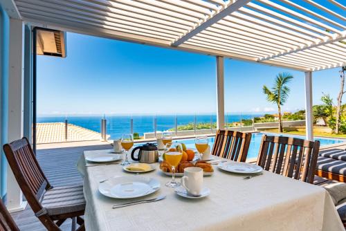 Estreito da Calheta Villa | Villa Pinheira IV -Heated swimming pool