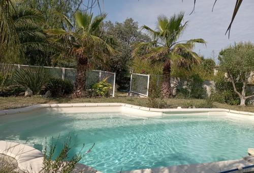 Pouzolles Villa | Villa plain-pied avec piscine californienne privée