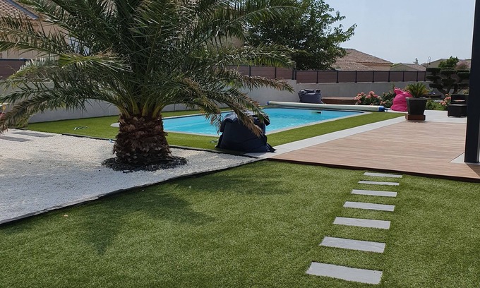 Cairanne House | VILLA PLAN FOOT 4 BEDROOMS IN CAIRANNE, ON THE WINE ROUTE.