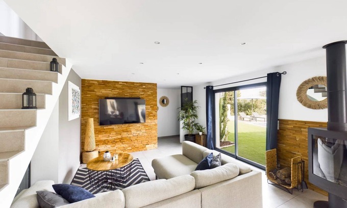 Les Brugassieres Villa | Villa Récente à Plan de la Tour Proche Village